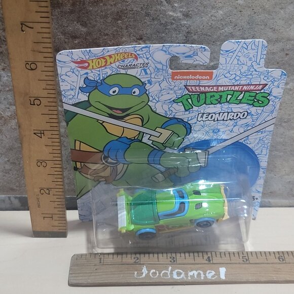Hot Wheels Teenage Mutant Ninja Turtles Leonardo Character Car 2020 - Picture 8 of 9